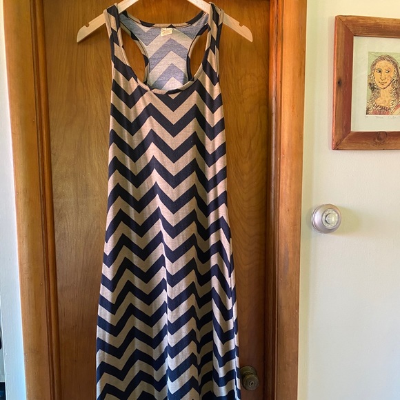 Chevron Maxi Dress - Picture 1 of 4